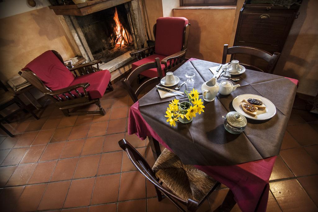 Bio Agriturismo Aia Del Tufo Сорано Экстерьер фото