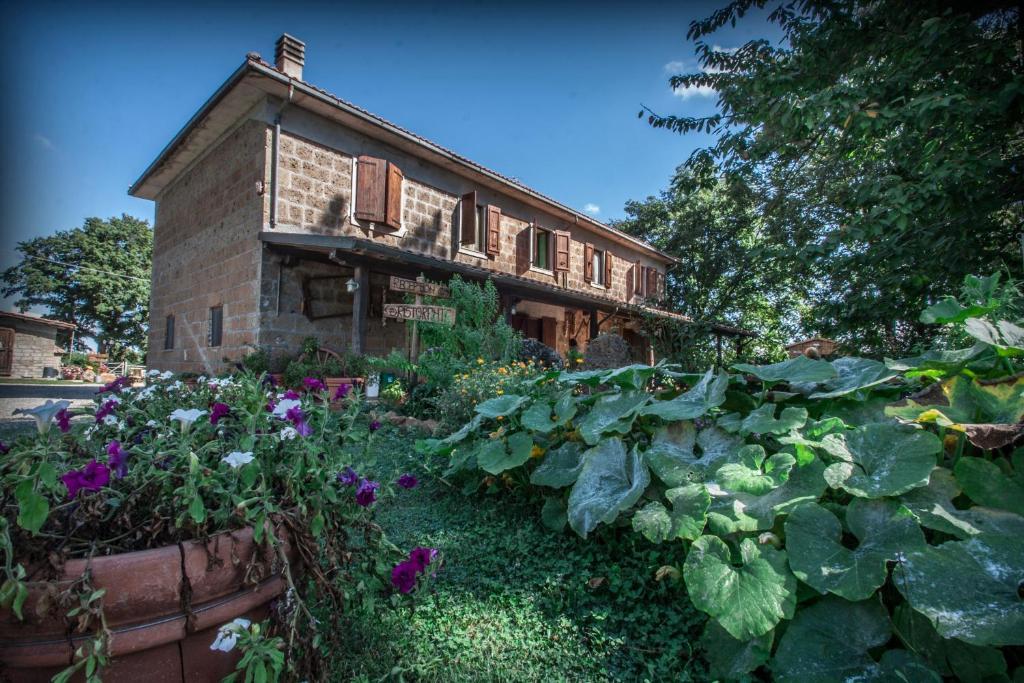 Bio Agriturismo Aia Del Tufo Сорано Экстерьер фото